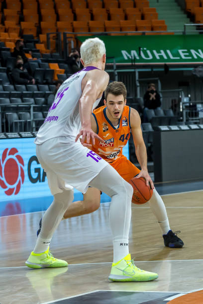 入也极大地 入也极大地