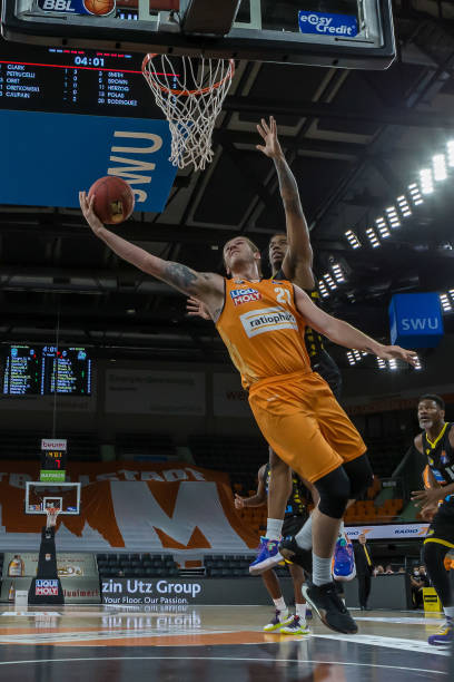 不断发展的 不断发展的