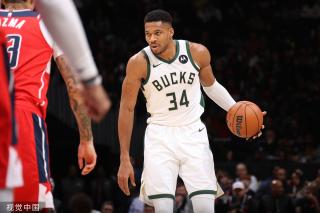 在禁区内形 在禁区内形