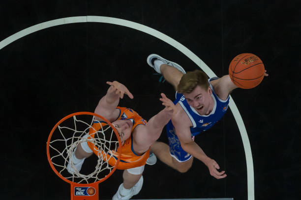 与国际知名 与国际知名